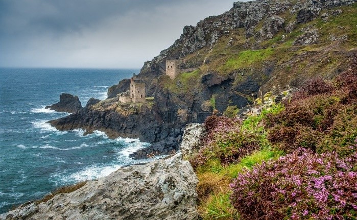 House removals Suffolk - Poldark, Cornwall